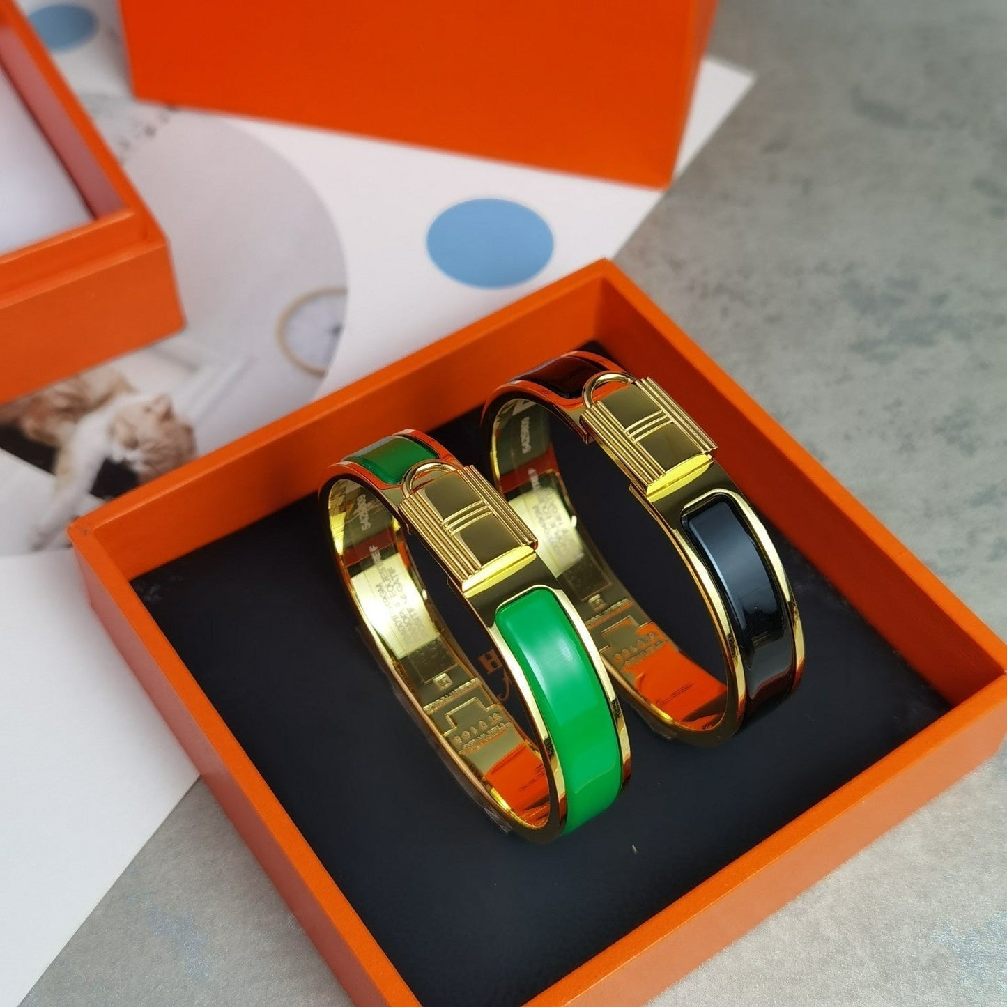 18K Clic Cadenas Black H Bracelet