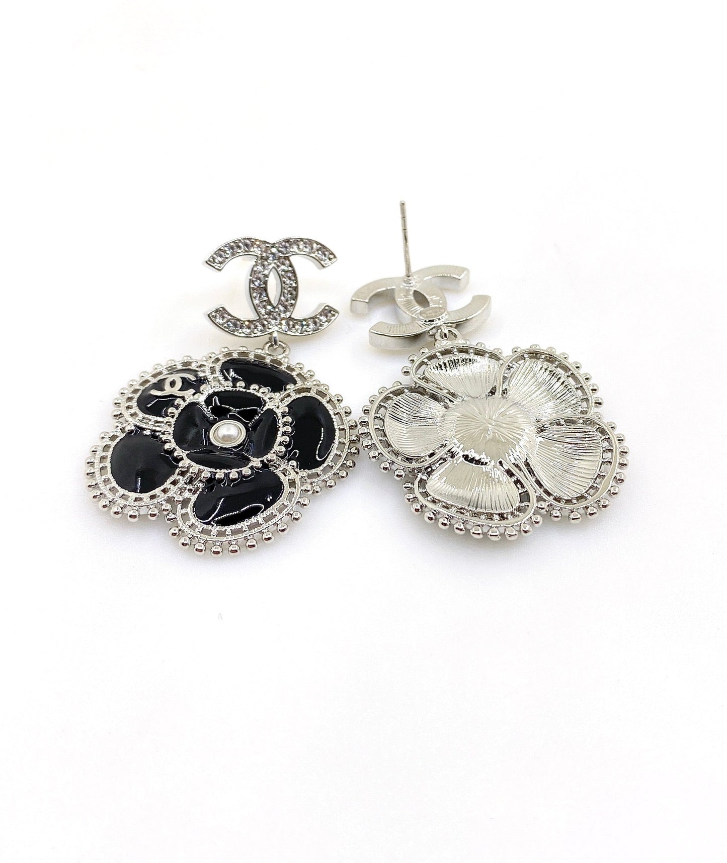 18K CC Black Pearl Camellia Earrings