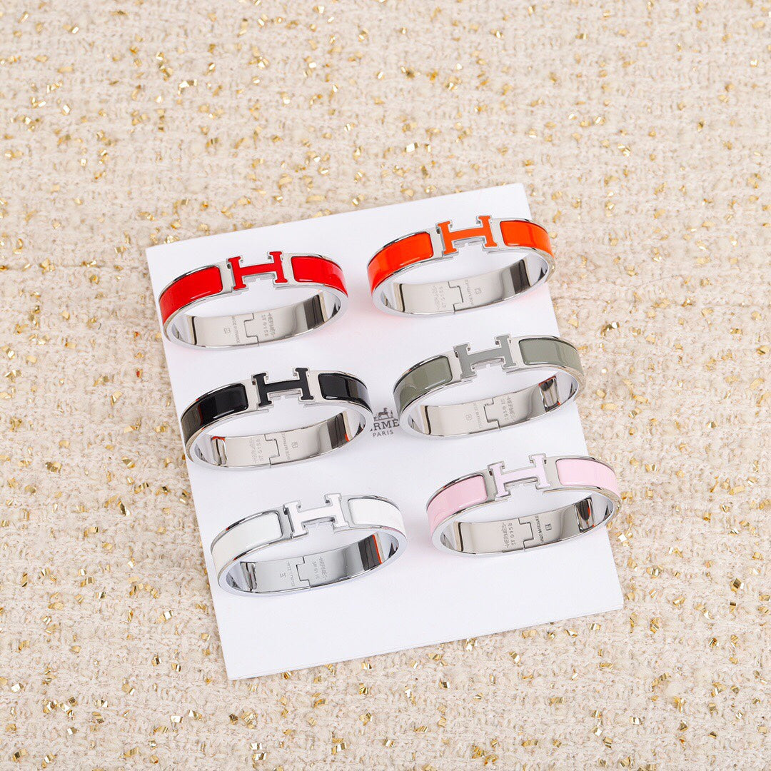 18K Clic H White Bracelet