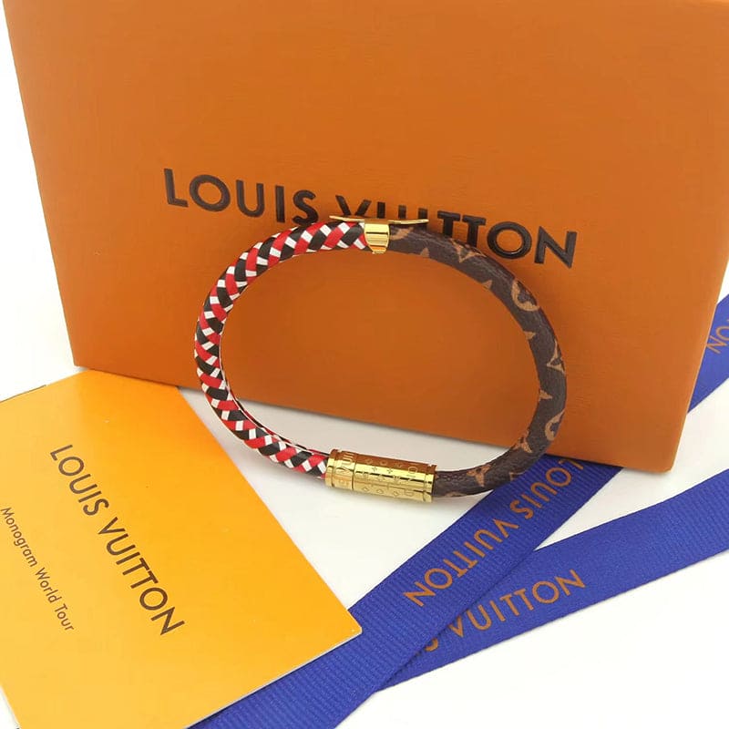 18K Louis Daily Confidential Bracelet