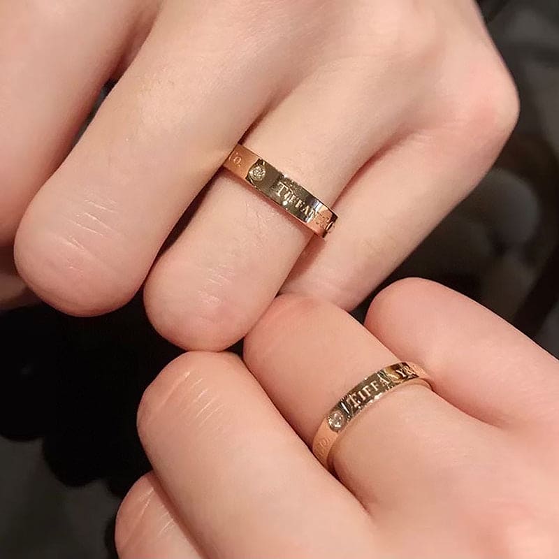 18K Rose Gold T Wedding  Ring