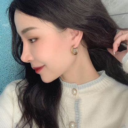 18K CD 30 Montaigne Hoop Earrings