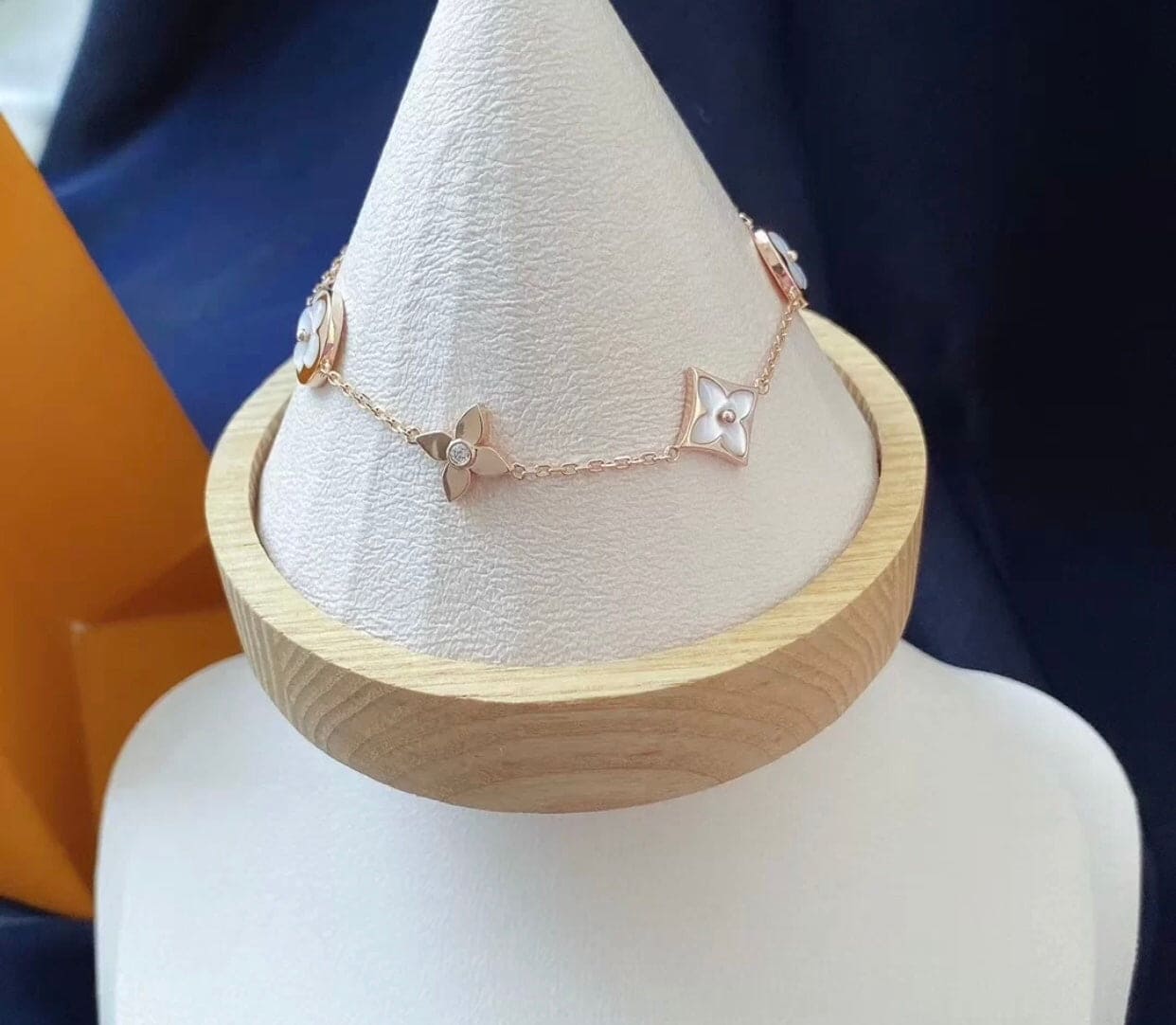 18K Louis Colour Blossom BB Multi-Motif Bracelet