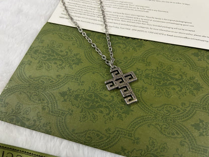 Double G Necklace