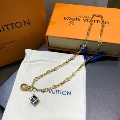 18K Louis Dinosaur Egg Vintage Bracelet