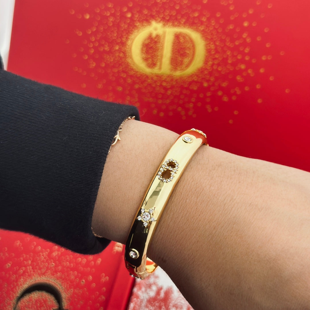 18K CD Diamond Bracelet