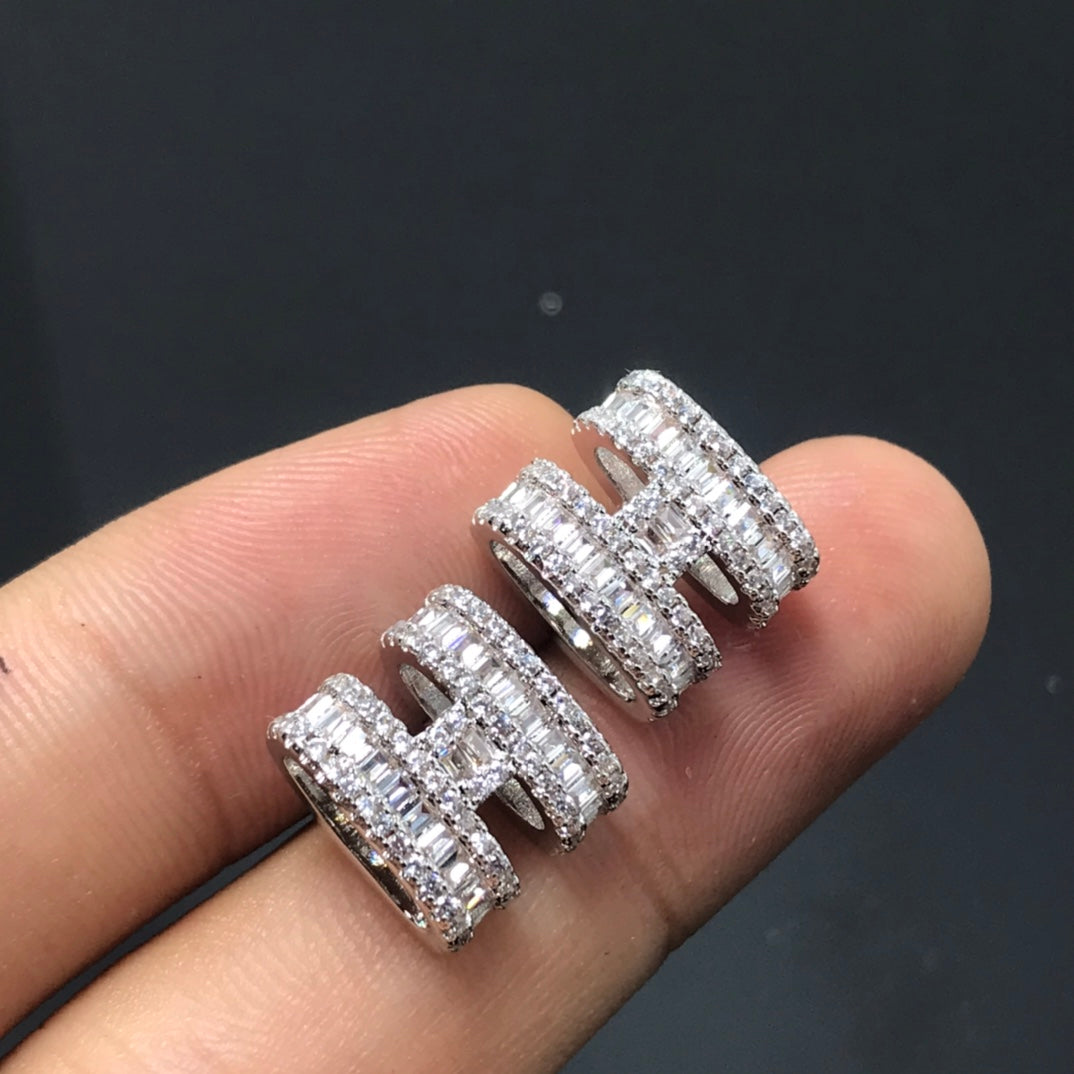 18K Pop H Diamonds Earrings