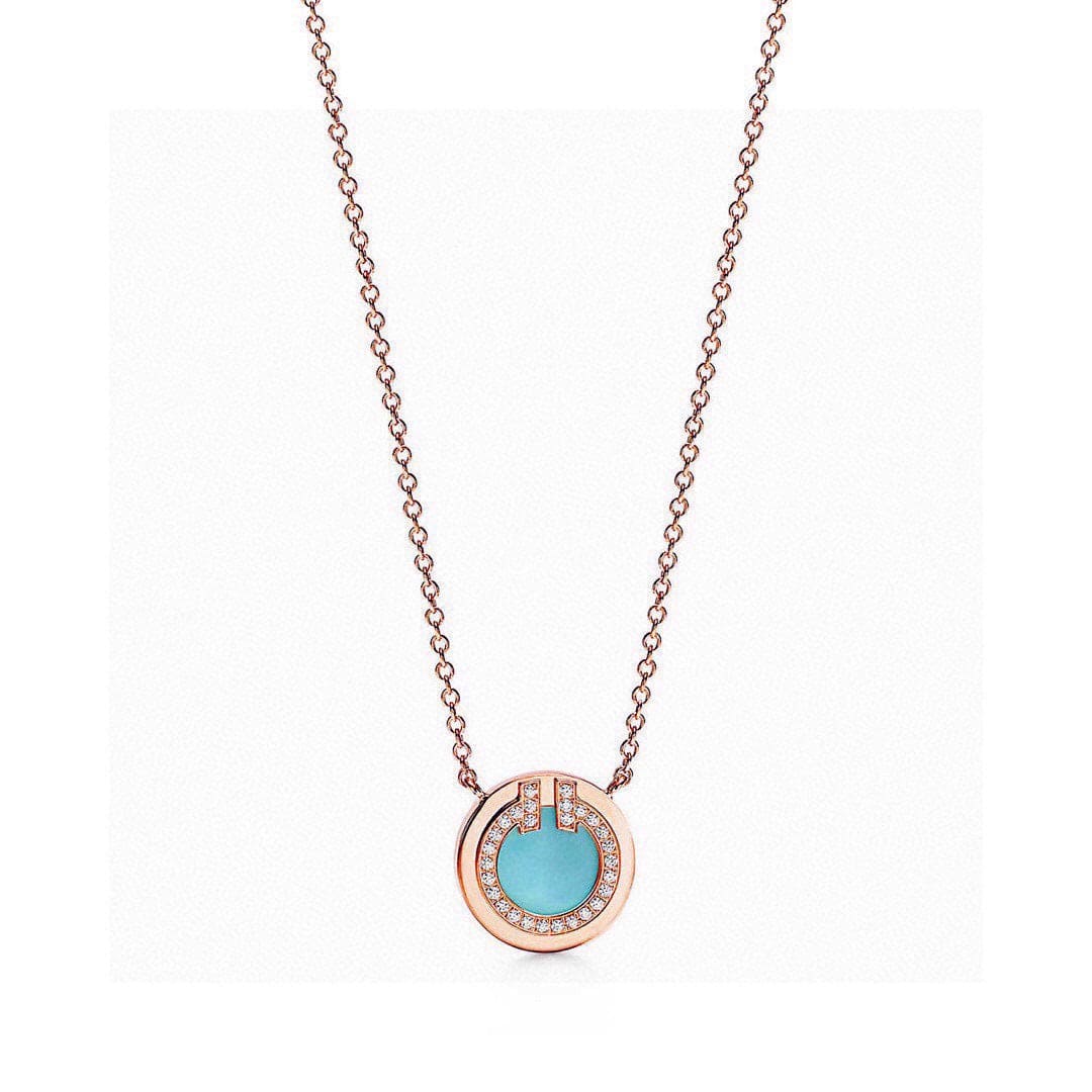 18K T Diamond & Turquoise Circle Pendant Necklace