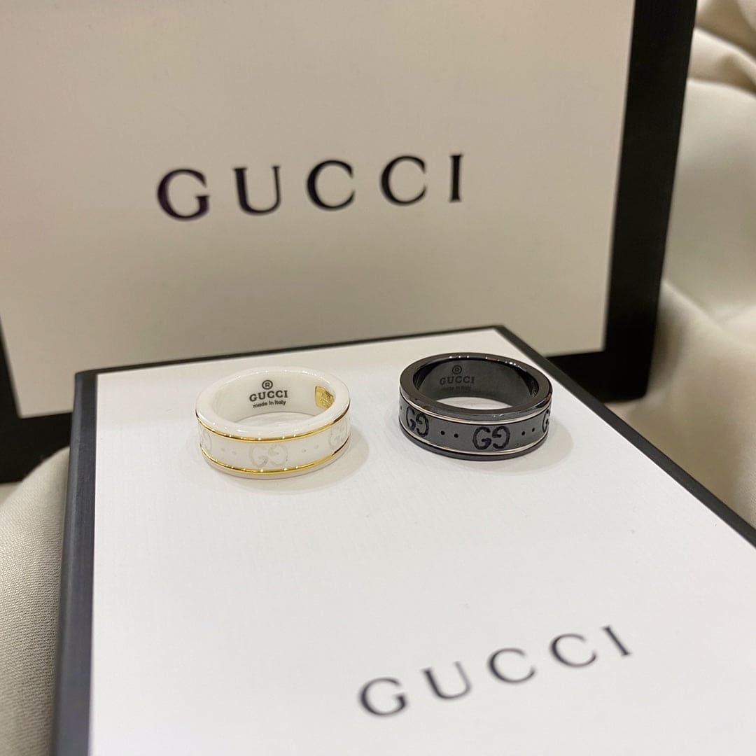 18K Double G Icon White Zirconia Ring