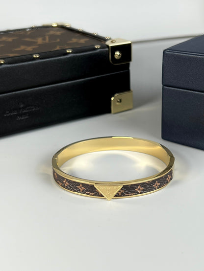 18K Louis Vintage Leather Bracelet