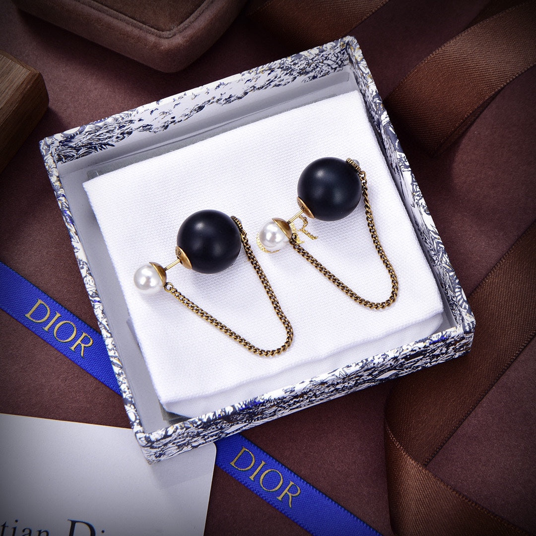 18K CD Tribales Black Resin Pearl Earrings