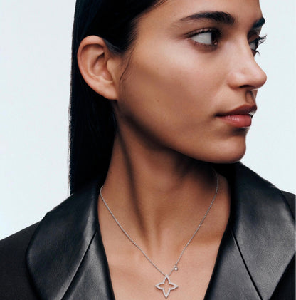 18K Louis Blossom Pendant Necklace