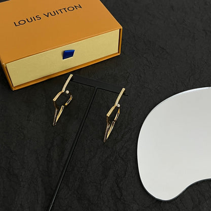 18K Louis Debuts Blossom Earrings