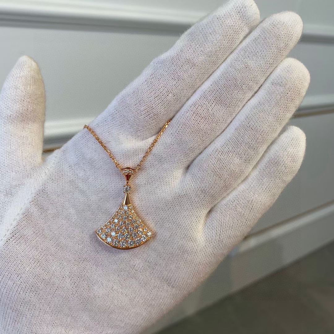 18K BV Divas' Dream Pav¨¦ Diamond Necklace