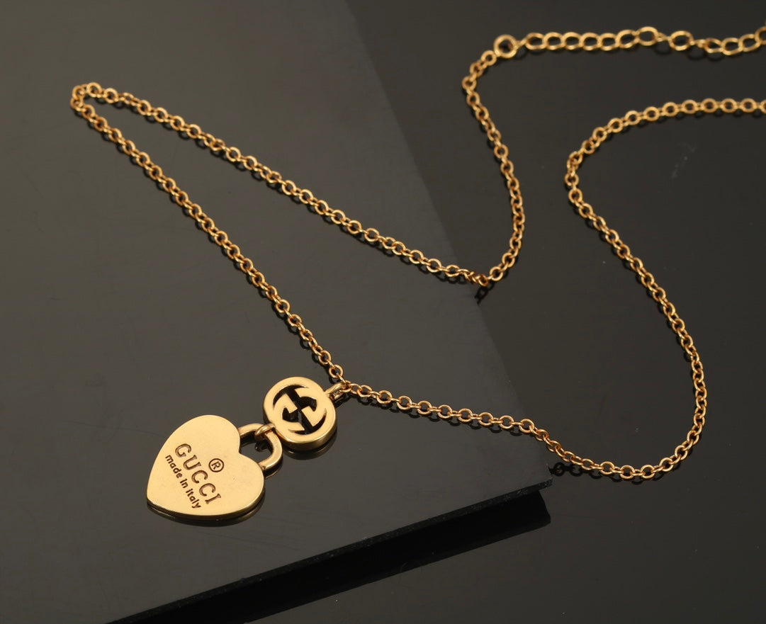 18K Double G Heart Pendant Necklace