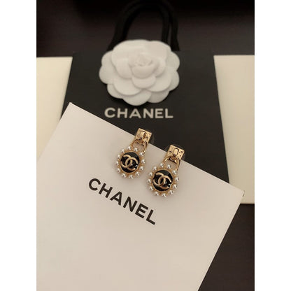 18K CC Pearl Earrings