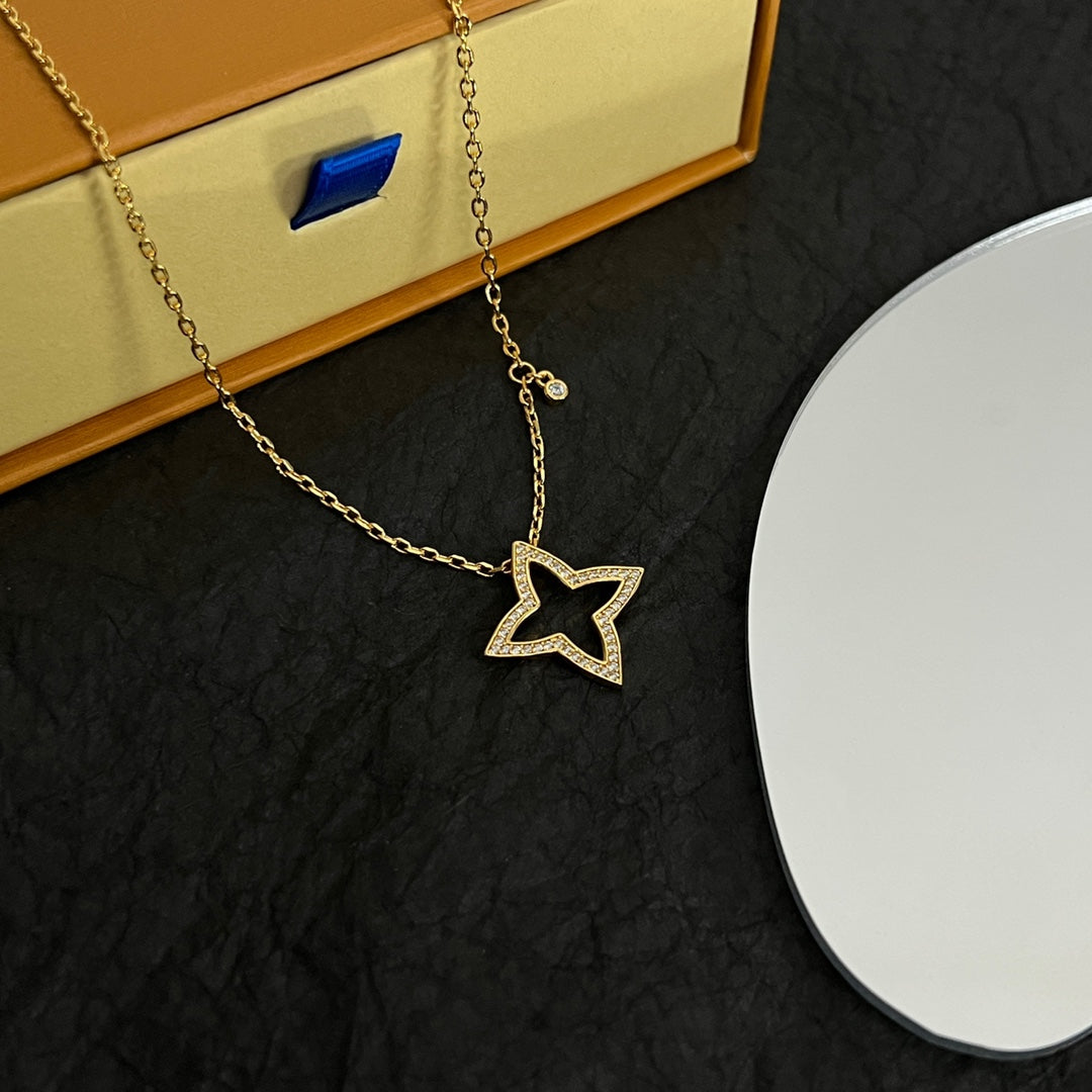 18K Louis Blossom Pendant Necklace