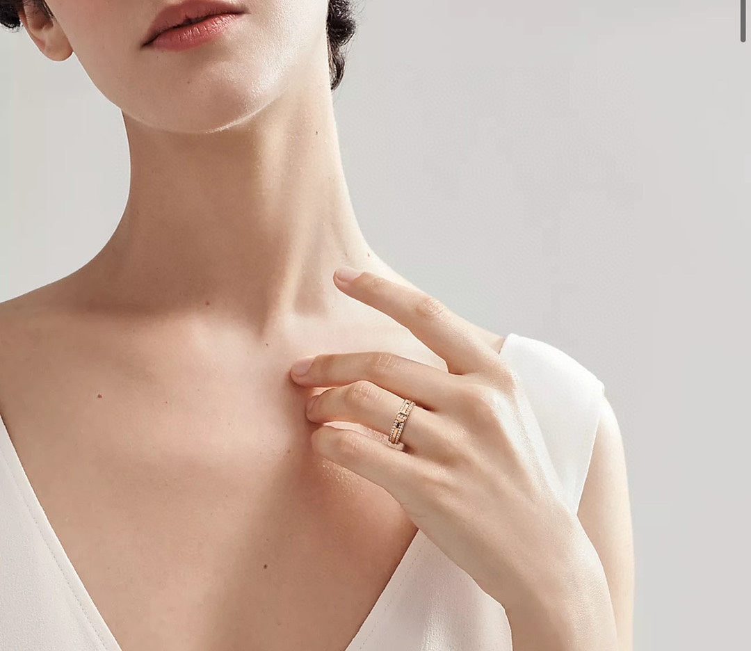 18K T Narrow Pav¨¦ Diamond Ring