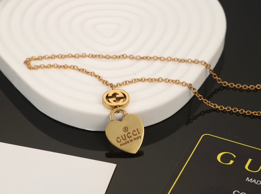 18K Double G Heart Pendant Necklace