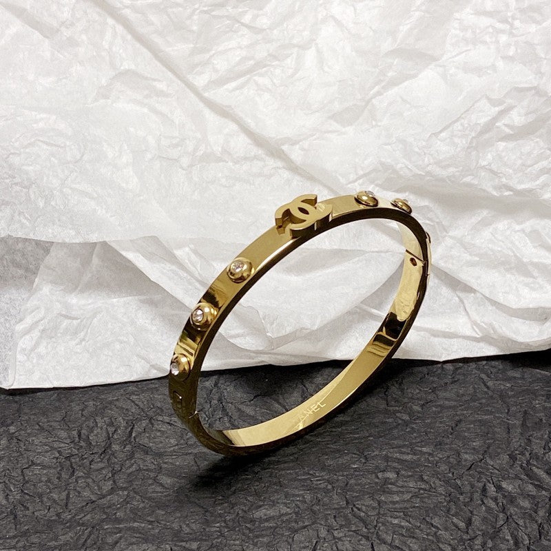 18K CC Vintage Diamond Bracelet