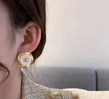 18K Triomphe Pearl Earrings