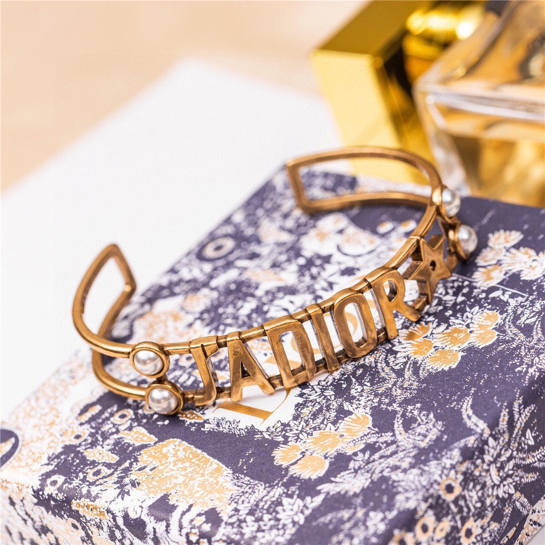 18K CD J¡¯adior Pearls Open Cuff Bracelet