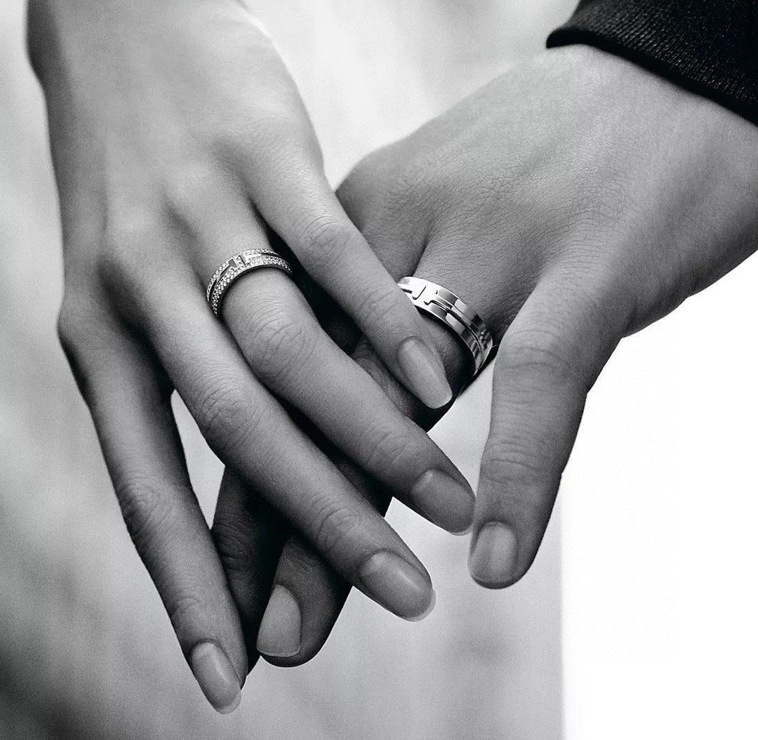 18K T Narrow Pav¨¦ Diamond Ring