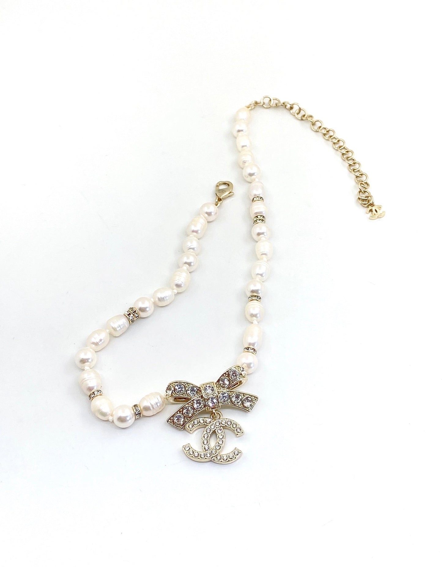 18K CC Bow Tie Diamonds Necklace