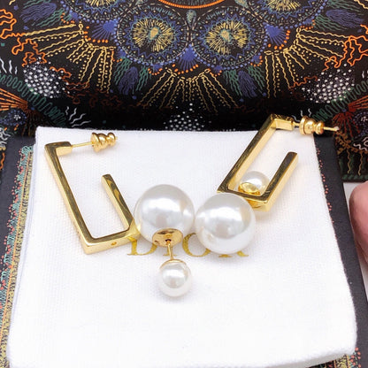 18K CD Square Pearl Earrings