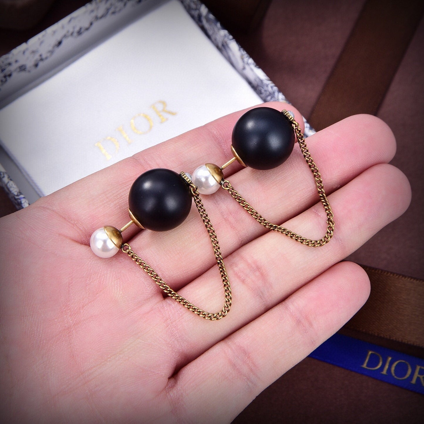 18K CD Tribales Black Resin Pearl Earrings