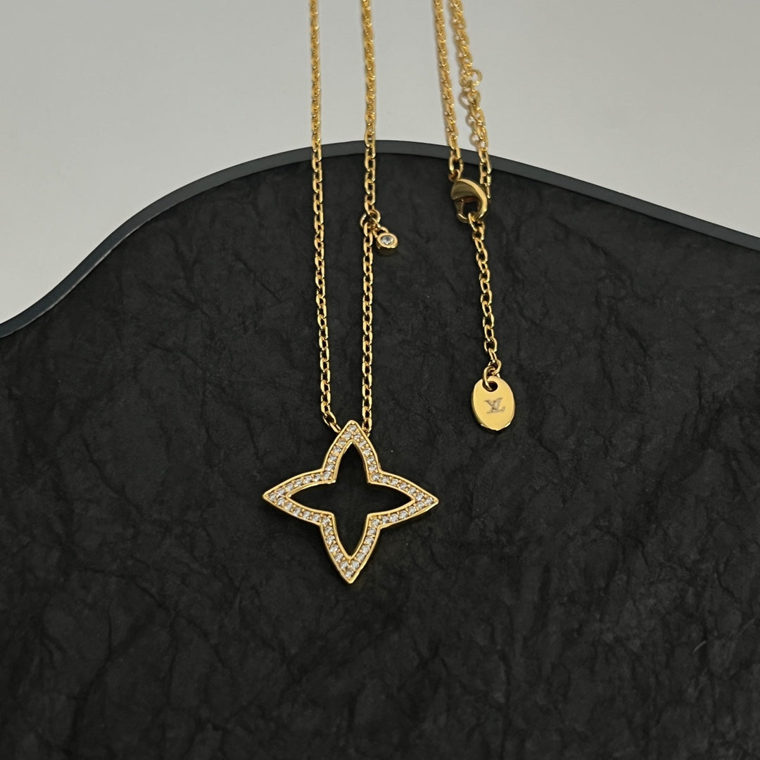 18K Louis Blossom Pendant Necklace