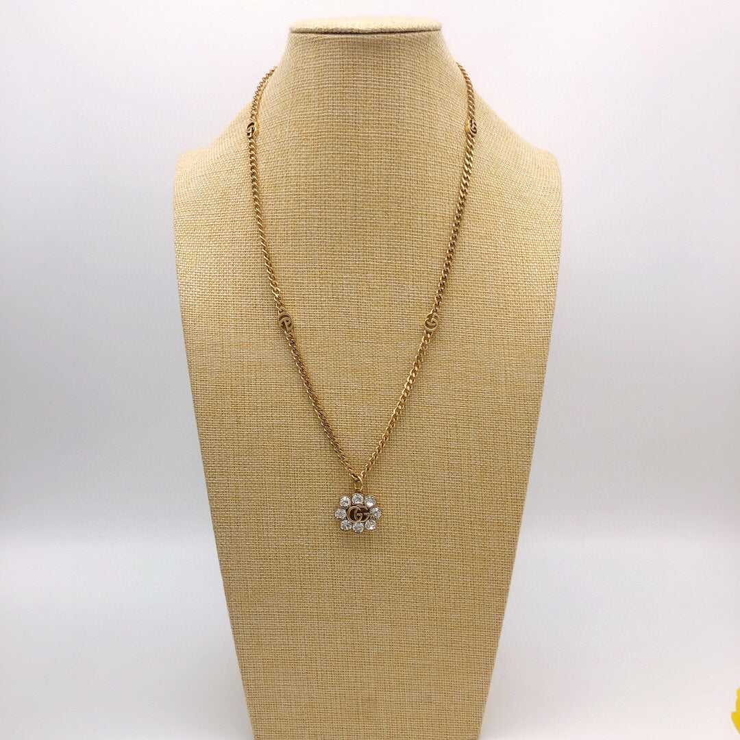 18K Double G Flower Crystals Necklace