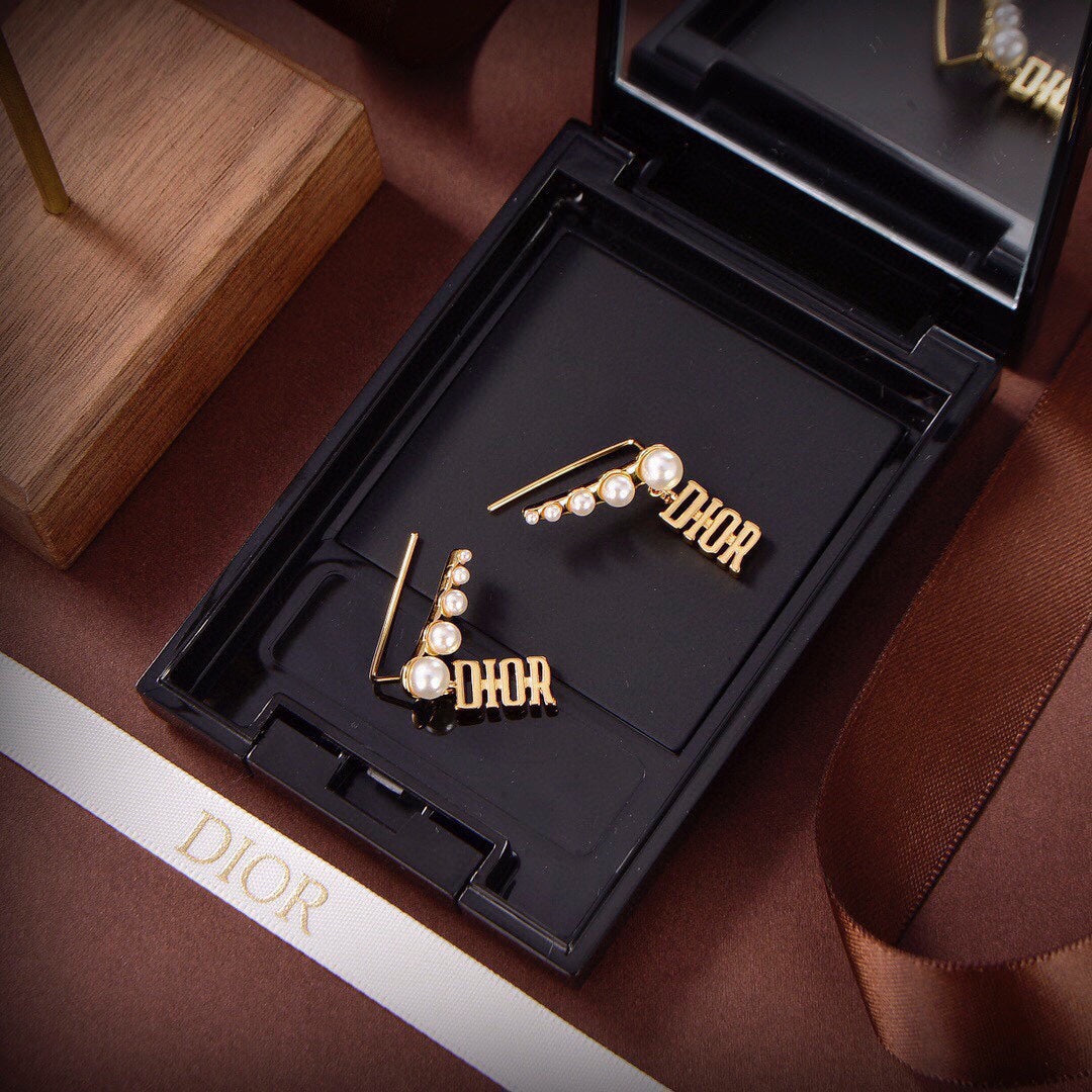 18K CD Revolution Resin Pearls Earrings