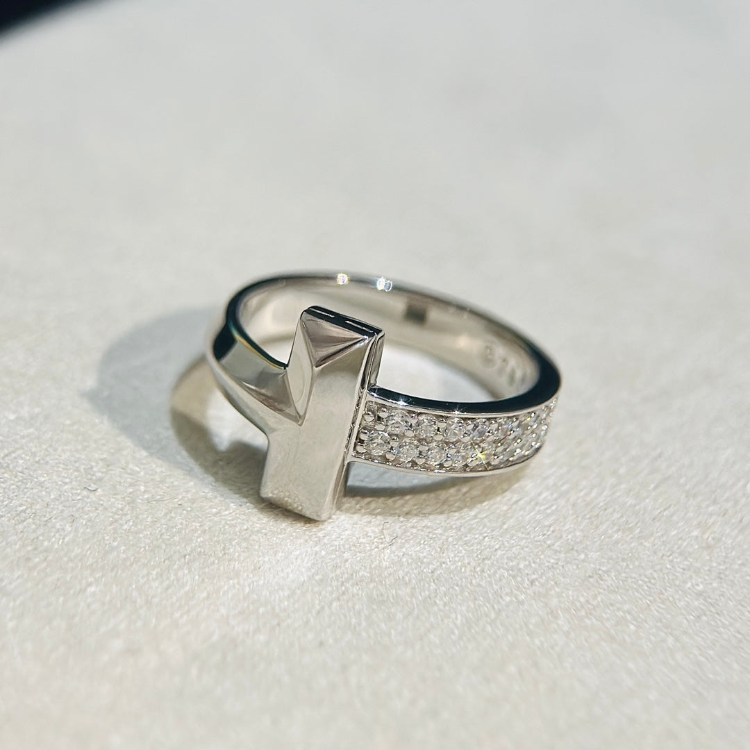 18K T Narrow Pav¨¦ Ring