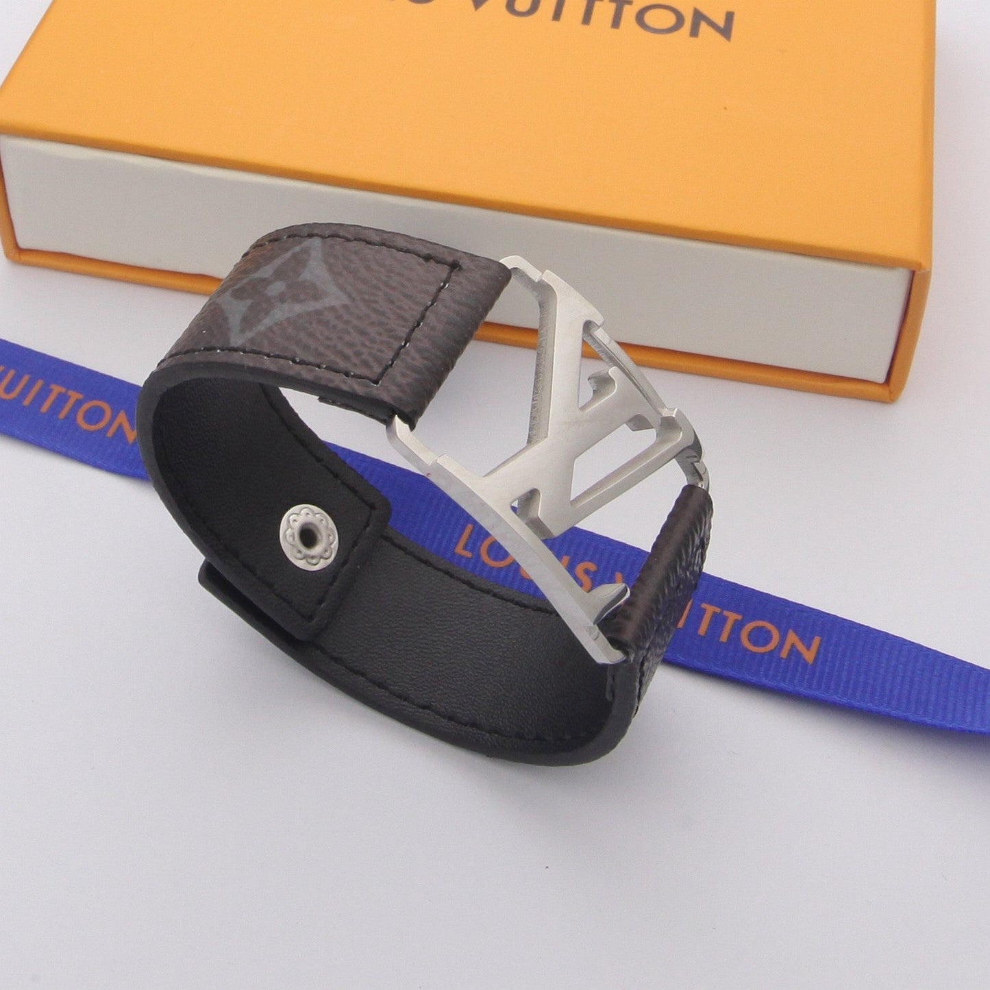 18K Louis Hockenheim Bracelet