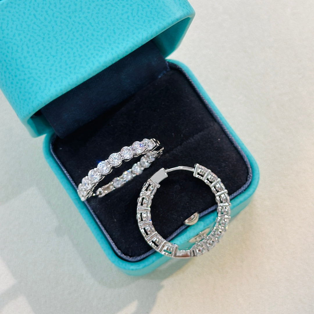 18K T Hoop Diamonds Earrings