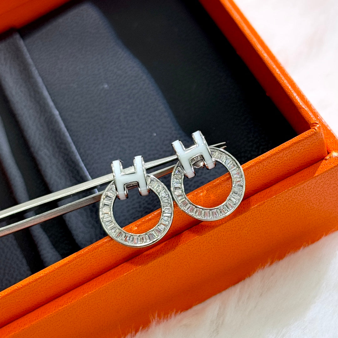 18K Clic H Diamond Earrings