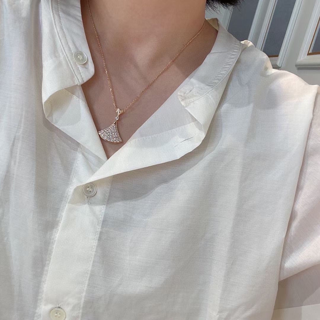 18K BV Divas' Dream Pav¨¦ Diamond Necklace